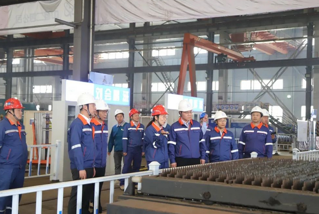 中国核建总经理戴雄彪调研中核二四钢结构分公司的扩能规划和发展思路