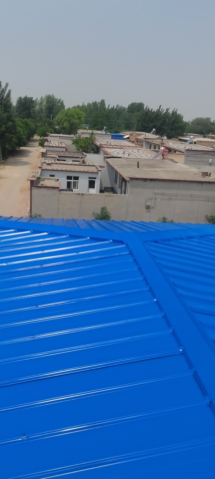 专业彩钢瓦除锈翻新，