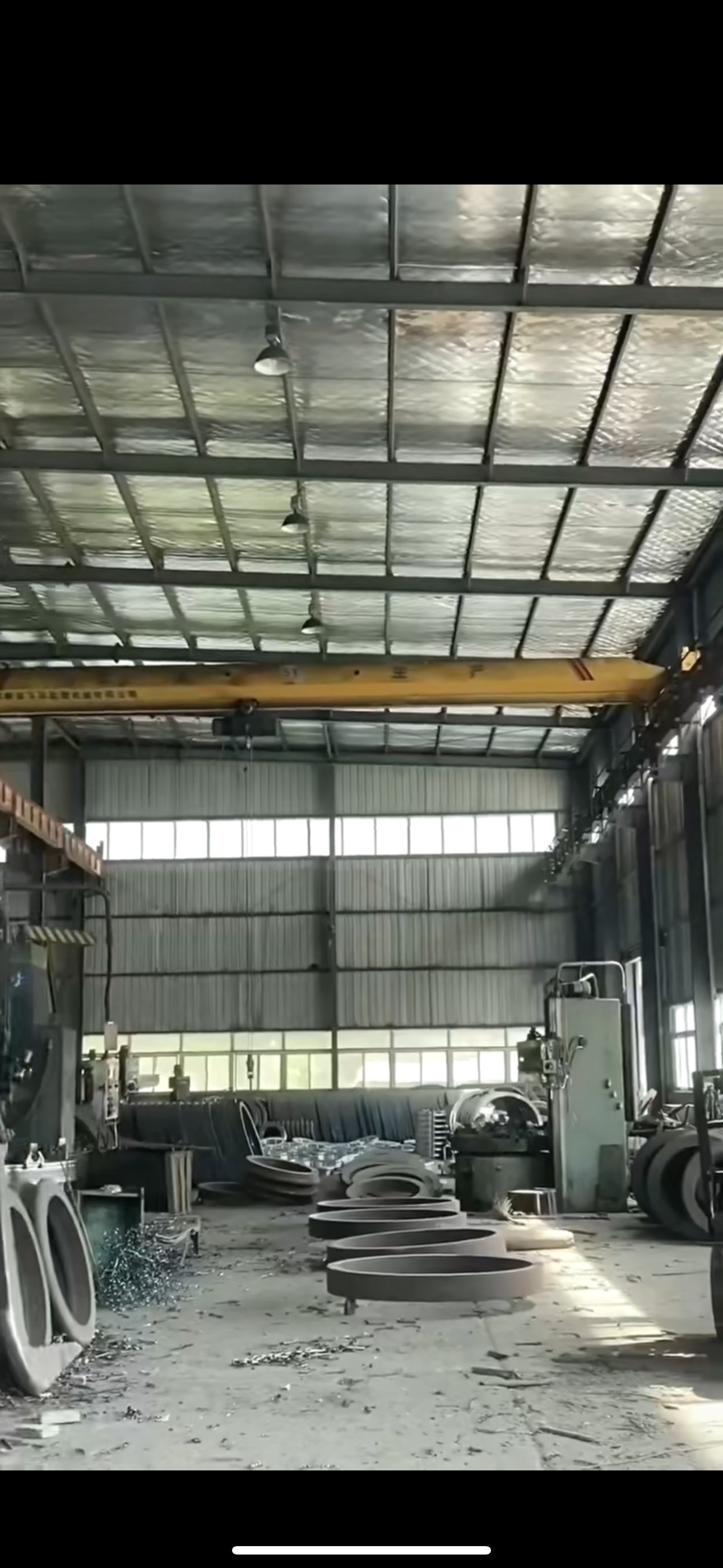 精品一个屋脊两跨行车房（带行车）