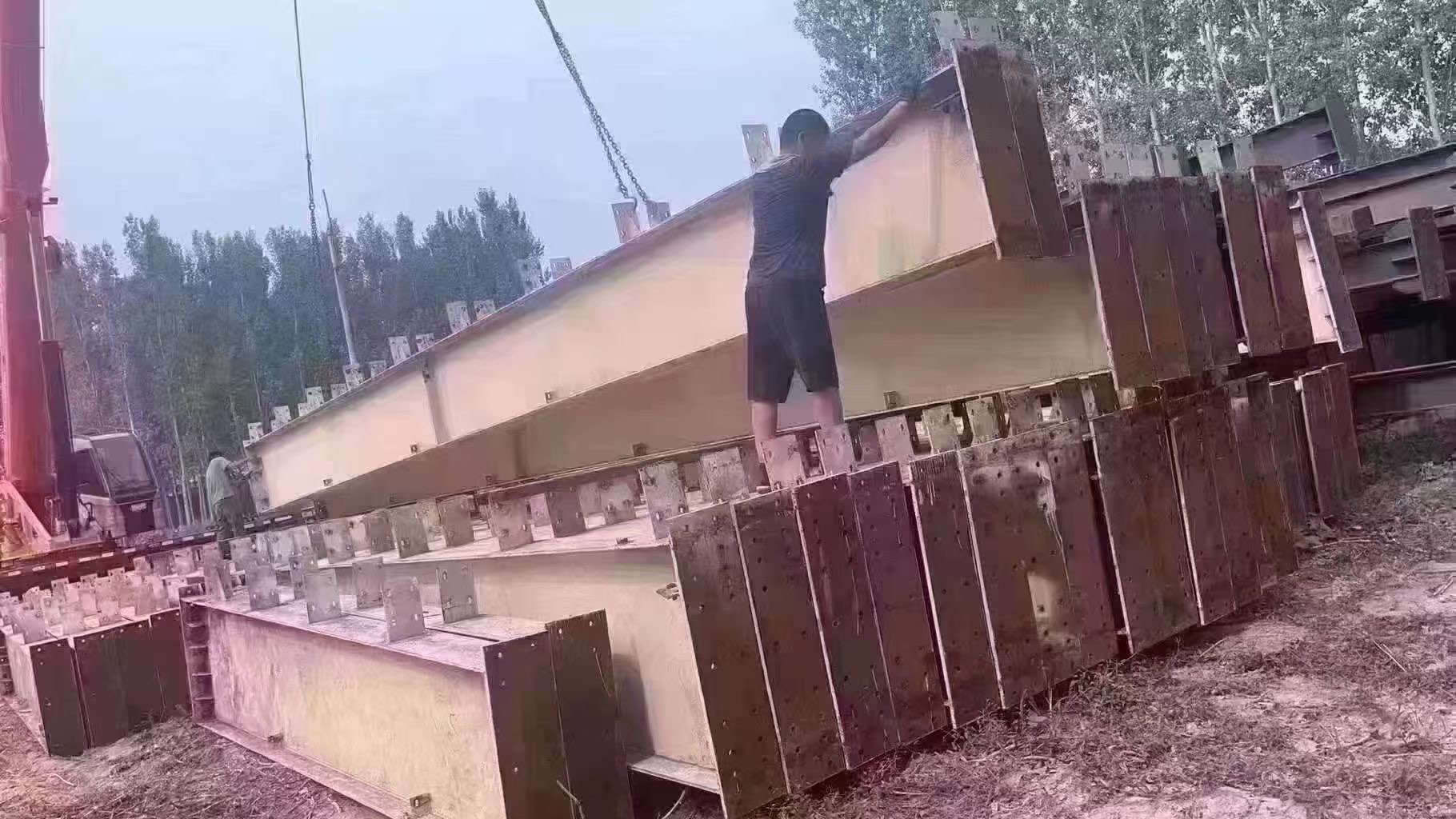 精品钢结构厂房