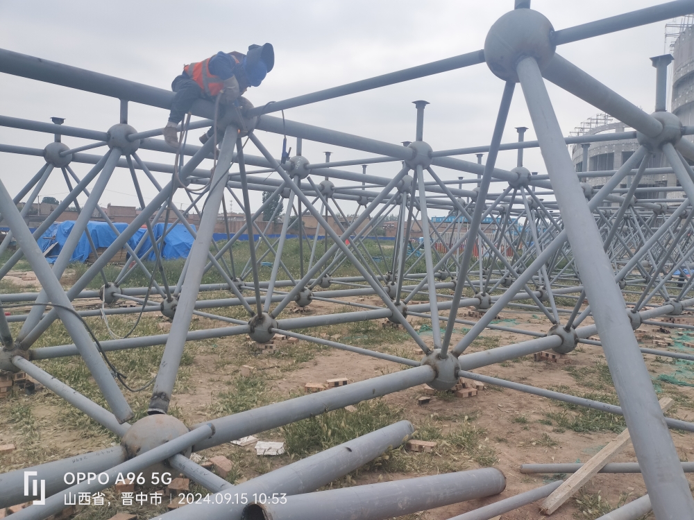 山西滢鑫建筑劳务有限公司，