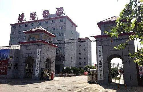 金鱼漆始建于1956年，主营工业漆、重防腐漆、水性工业漆、建筑涂...