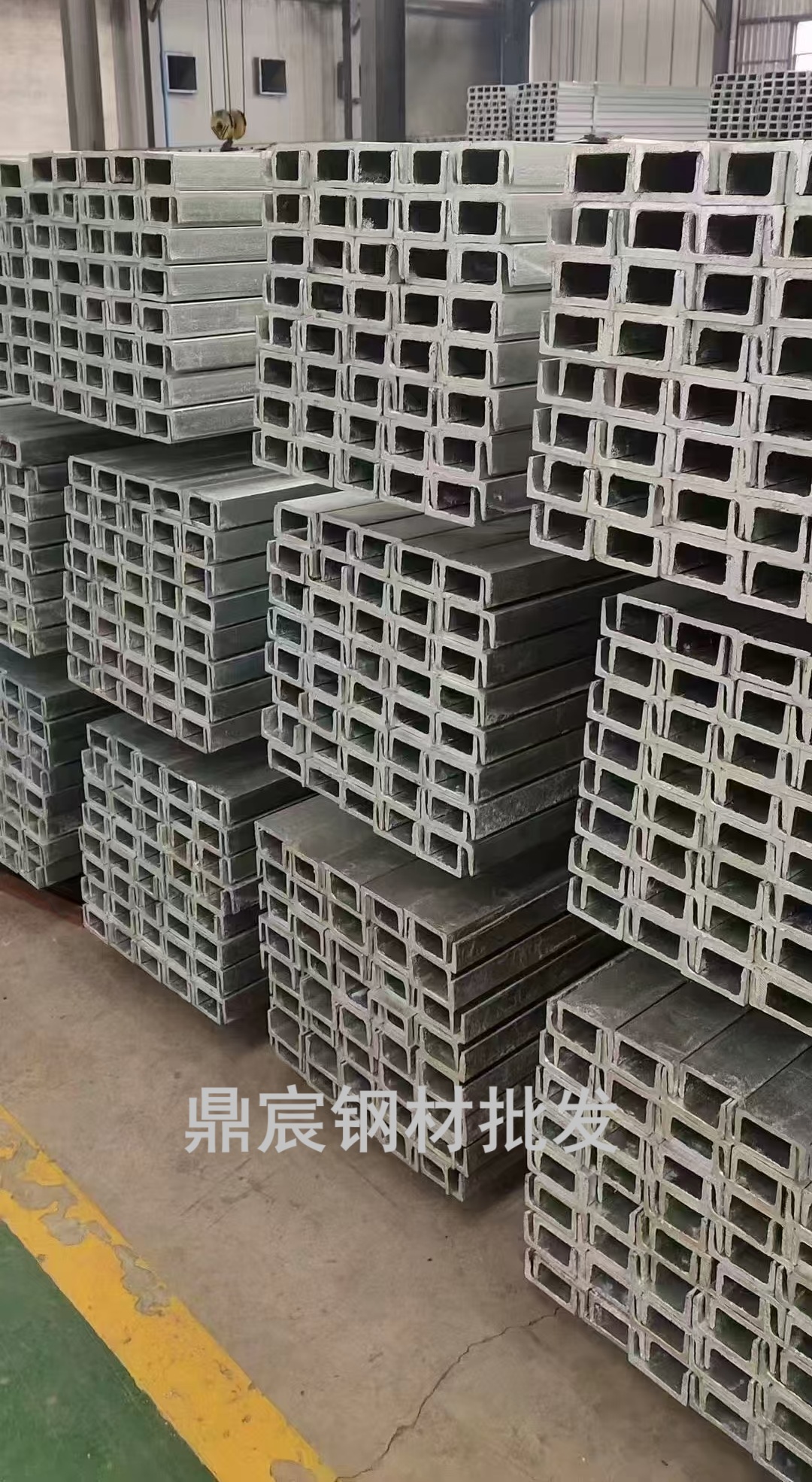 镀锌钢材规格齐全，现货批发。北上广均有库房